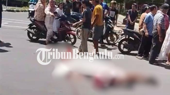 KECELAKAAN MAUT - Lokasi kecelakaan maut di Kepahiang, Provinsi Bengkulu pada Sabtu (20/12/2025) siang. Satu korban diketahui meninggal dunia.
