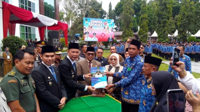 Kisah Haru Kaprin: 17 Tahun Mengabdi, Jelang Pensiun Akhirnya Resmi Jadi PPPK Rejang Lebong