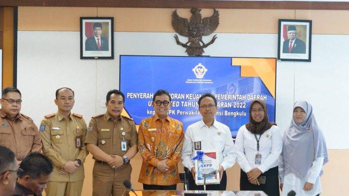 Serahkan LKPD 2022 ke BPK, Bupati Kepahiang Hidayatullah Sjahid Optimis Pertahankan WTP