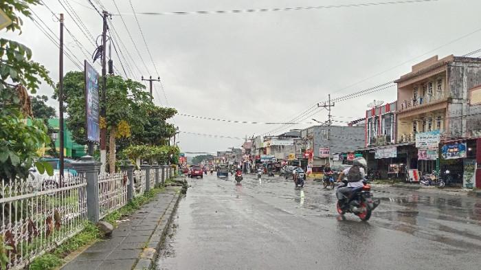 Prakiraan Cuaca Kepahiang Bengkulu Selasa, 28 Oktober 2025: Hujan Ringai di Kemumu hingga Merigi