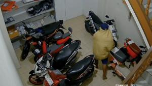 Aksi-manusia-hordeng-viral.jpg
