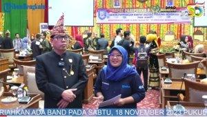 Anggota-DPRD-Provinsi-Bengkulu-Suimi-Fales-atau-Wan-Sui-di-HUT-ke-55-Bengkulu.jpg