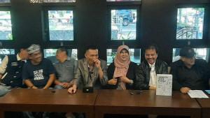 Arti-Jokowi-White-Paper-Buku-yang-Diterbitkan-Roy-Suryo-Tak-Takut-Meski-Terancam-Penjara.jpg
