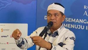 Beda-Pendapat-Gubernur-Dedi-Mulyadi-Justru-Tak-Larang-Masyarakat-Kibarkan-Bendera-One-Piece.jpg