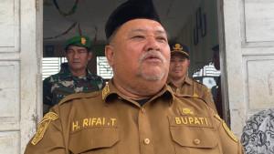 Bupati-Bengkulu-Selatan-Rifai-Tajuddin-MBG-SMAN-3.jpg