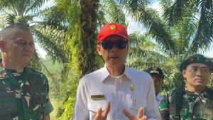 Bupati-Kaur-Gusril-sekolah-rakyat.jpg