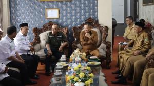 Dorong-Budaya-Sedekah-Baznas-Bengkulu-Tengah-Tempatkan-Kotak-Amal-di-Kantor-OPD.jpg