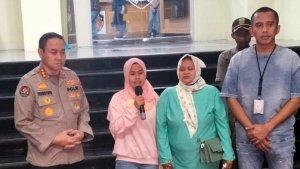 Dua-korban-penipuan-tersangka-pembunuhan-berantai-Wowon-Erawan.jpg