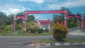 Gerbang-kantor-bup-Seluma.jpg