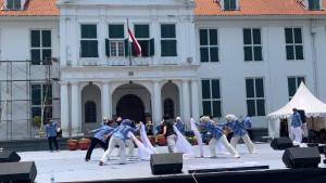 Gladi-resik-sekujang-Jumat-pagi-di-Kota-Tua.jpg