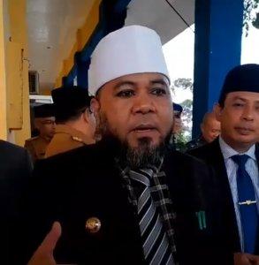 Helmi-Hasan-usai-pengesahan-APBD-Kota-Bengkulu-2023.jpg