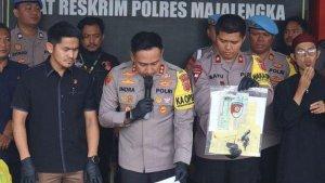 Kapolres-Majalengka-AKBP-Indra-Novianto-beserta-jajarannya-saat-konferensi-pers.jpg