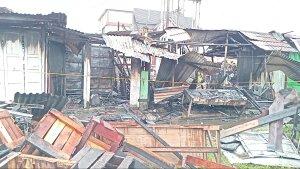 Kebakaran-di-Pasar-Kepahiang-Bengkulu-Senin-1312025-pagi.jpg