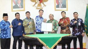 Kepala-Kantor-Wilayah-Kementerian-Hukum-Bengkulu-Zulhairi.jpg