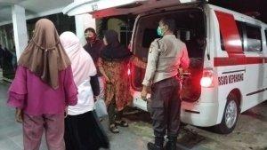 Korban-dibawa-ke-rumah-duka-usai-mendapatkan-perawatan-medis-di-RSUD-Kepahiang.jpg
