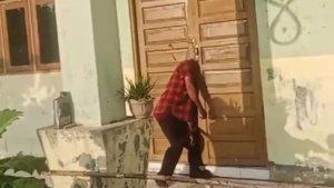 Kronologi-Pria-Tewas-Kejepit-Pintu-di-Kalimantan-Tengah-Gegara-Bobol-SMA-1-Mihing-Raya.jpg