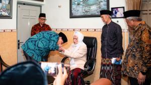 Kunjungi-Pesantren-Lirboyo-Chairul-Tanjung-Janji-Perbaiki-Program-Trans-7-dan-Ucap-Permintaan-Maaf.jpg