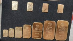 Logam-emas-harga.jpg