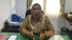 Plt-Kepala-DKP-Bengkulu-Selatan-Nengsi-Affriani-bantuan-alat-tangkap.jpg