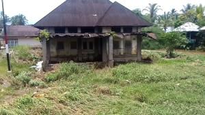 Rumah-warga-kosong-ditinggal-pemilik.jpg