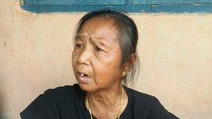 Sri-tetangga-korban-saat-menceritakan-sosok-Sarkawi.jpg