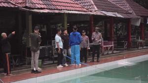 Tenggelam-di-kolam-pemandian-suban.jpg