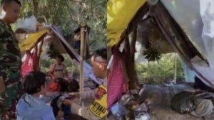 Viral-bapak-dan-anak-tinggal-di-gubuk-reot-di-RW-3-Dusun-Mlese.jpg