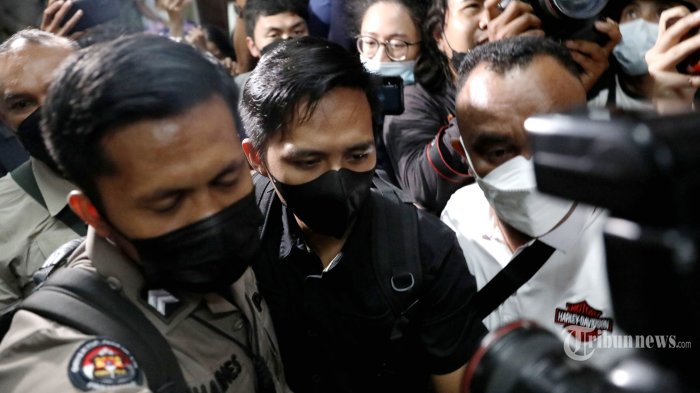 Kuasa Hukum Baru Bharada E Sebut Kliennya Tembak Brigadir Yosua Atas Perintah Seseorang