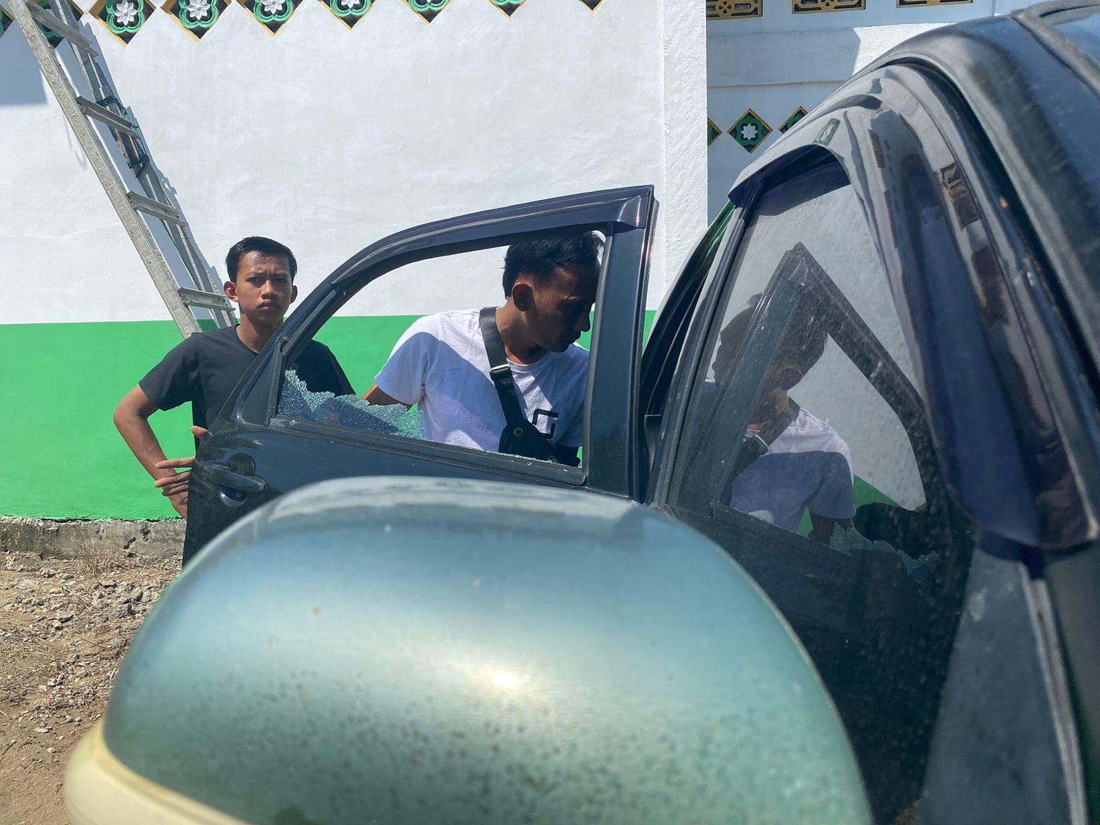 BREAKING NEWS: Bandit Pecah Kaca Mobil Beraksi di Mukomuko Bengkulu, Uang Rp 5 Juta Raib