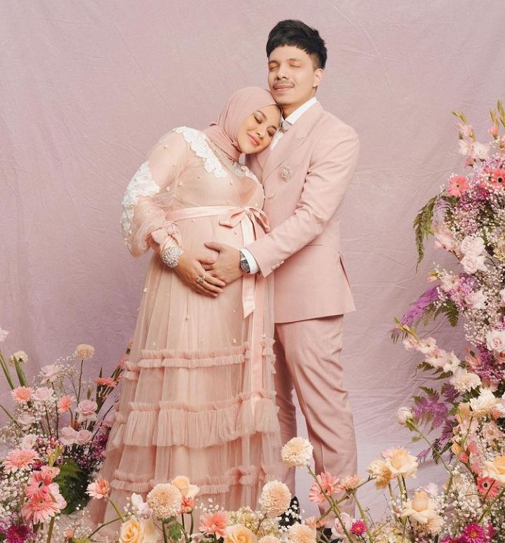 Sarankan Aurel Lahiran Secara Normal, Ayah Atta Halilintar Dikritik, Ashanty Pilih Diam