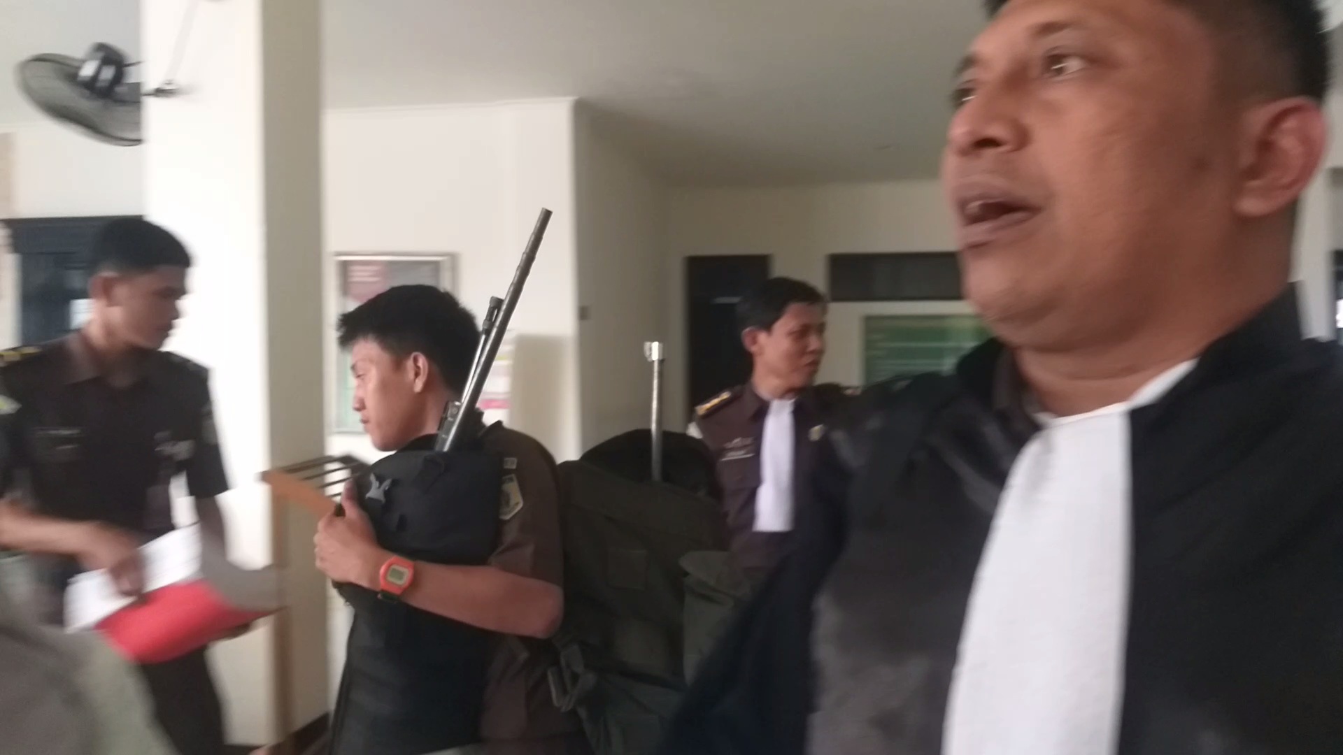 Terdakwa Kepemilikan Senpi Ilegal Bantah 2 Barang Bukti yang Diperlihatkan Jaksa saat Sidang