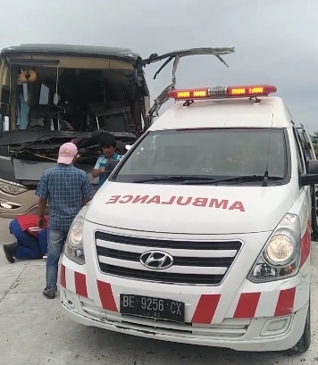 BUS-SAN-KECELAKAAN.jpg