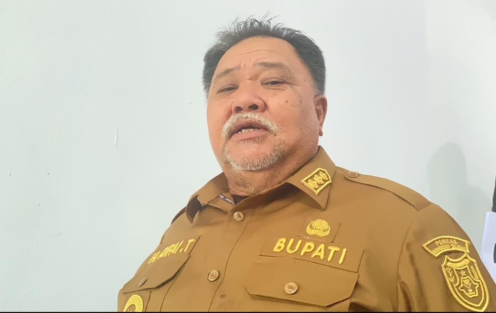 Bupati-BS-Rifai-Tajuddin-mobil-sampah.jpg