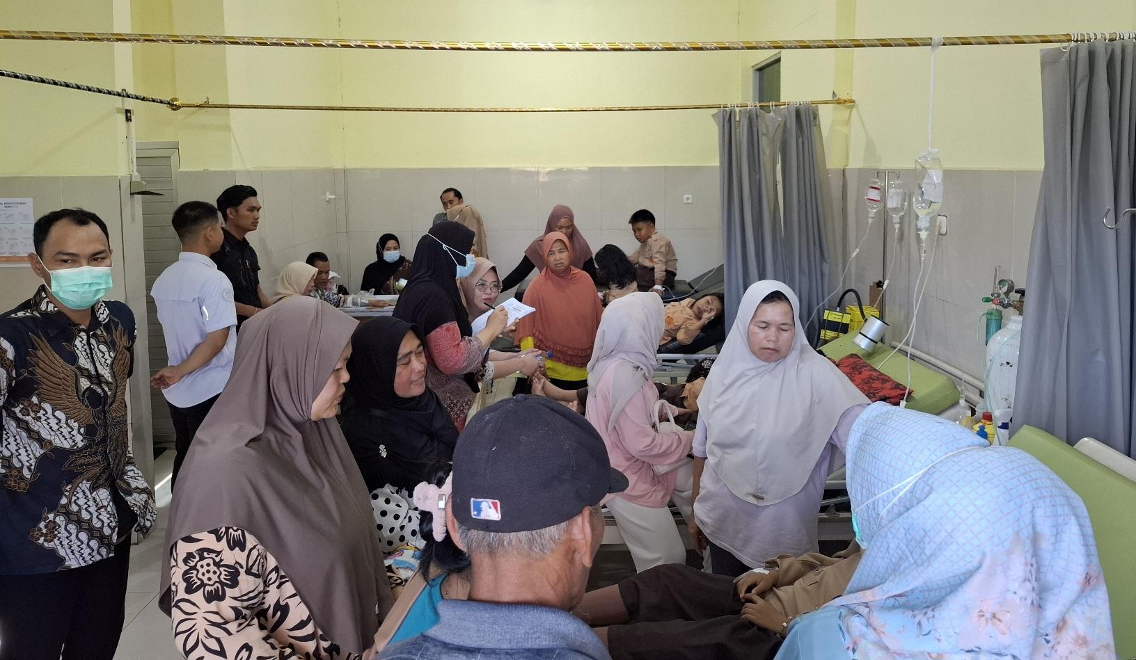 KERACUNAN-PELAJAR-KEPAHIANG.jpg