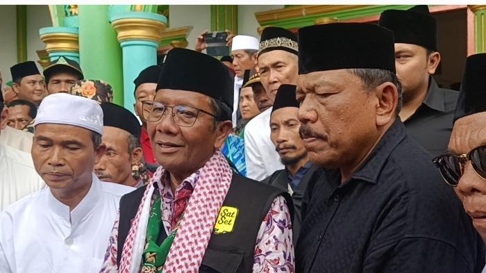 Mahfud-MD-Sejahterakan-Guru-Ngaji.jpg