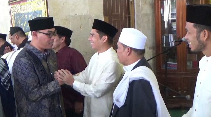 Momen-salaman-dengan-mantan-wabup-21-maret-2026.jpg