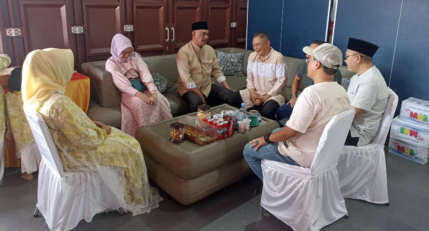 Open House Sekda Bengkulu Tengah Rachmat Riyanto, Ketua DPD II Golkar Datang Silaturahmi