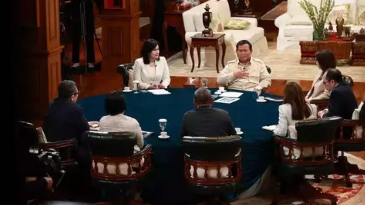 PRABOWO-DAN-7-JURNALIS.jpg