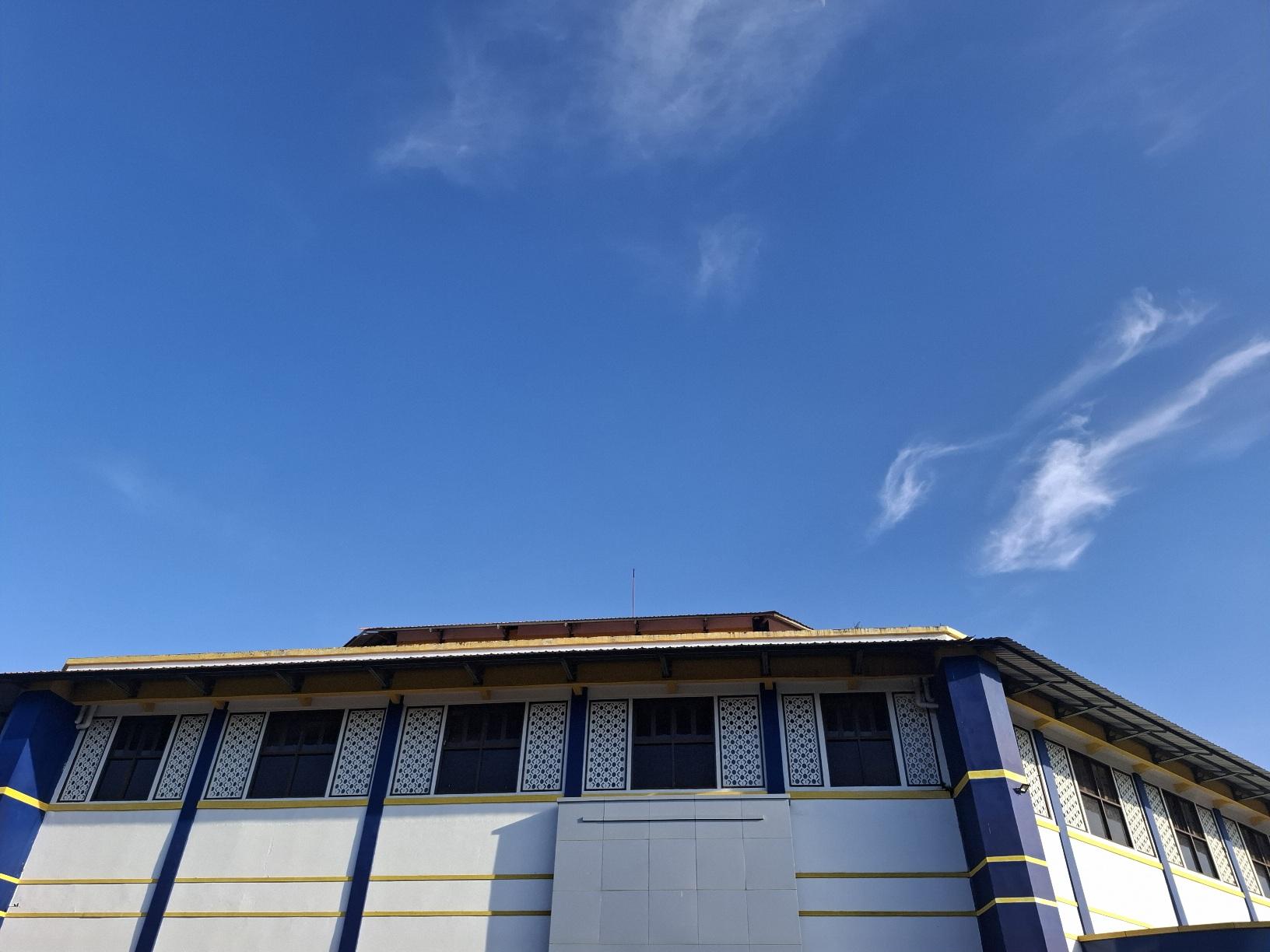 Prakiraan Cuaca BMKG Kota Bengkulu Rabu 15 Oktober 2025: Hujan Ringan di Seluruh Wilayah