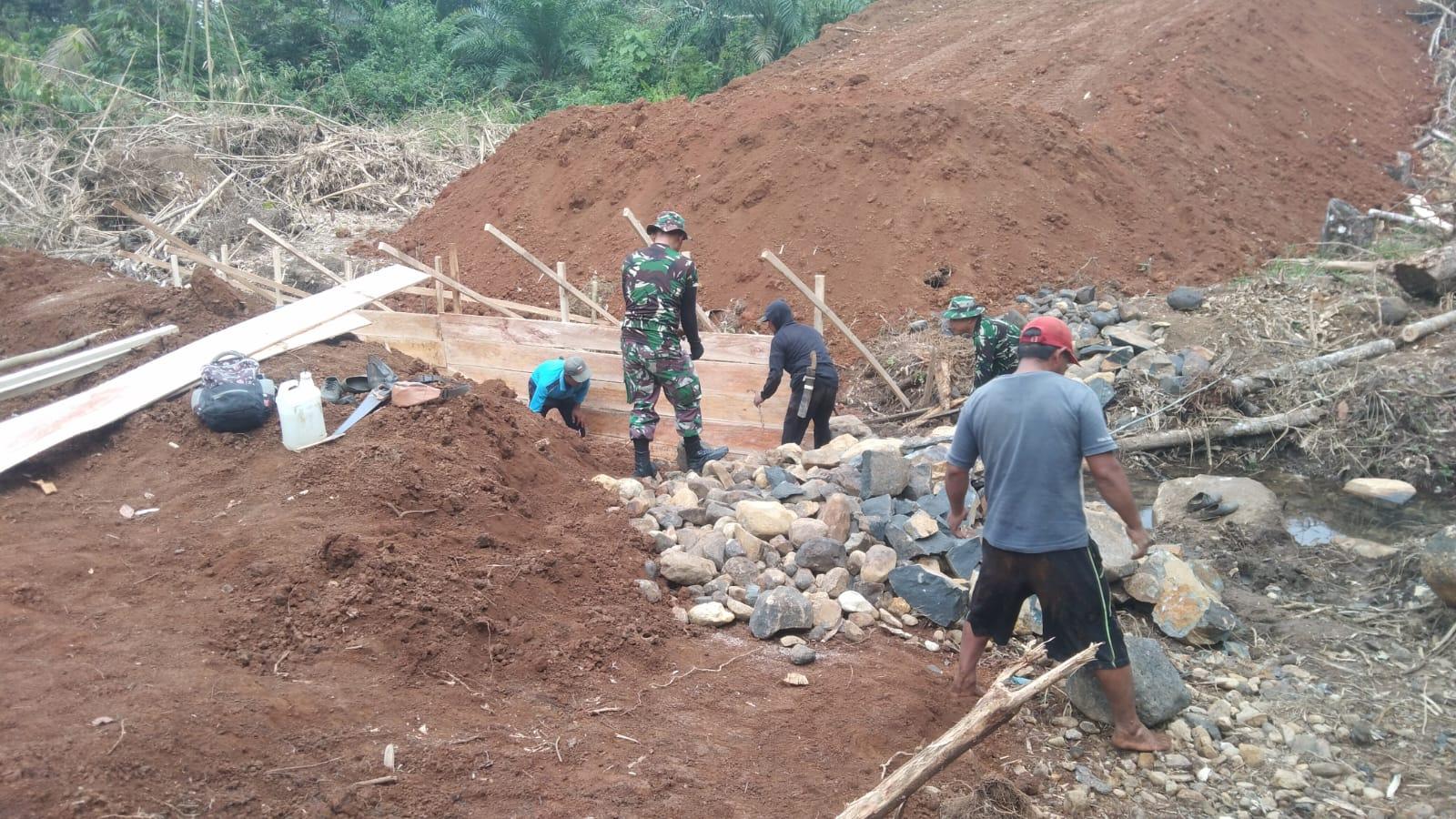 Jalan 3,2 KM Program TMMD ke-121 Kodim 0409 Rejang Lebong Dilengkapi 7 Plat Duiker
