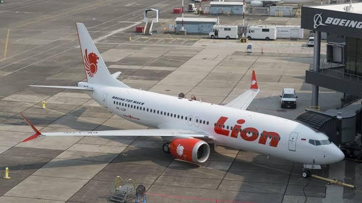 Pendaratan-pesawat-Lion-air-Dialihkan.jpg