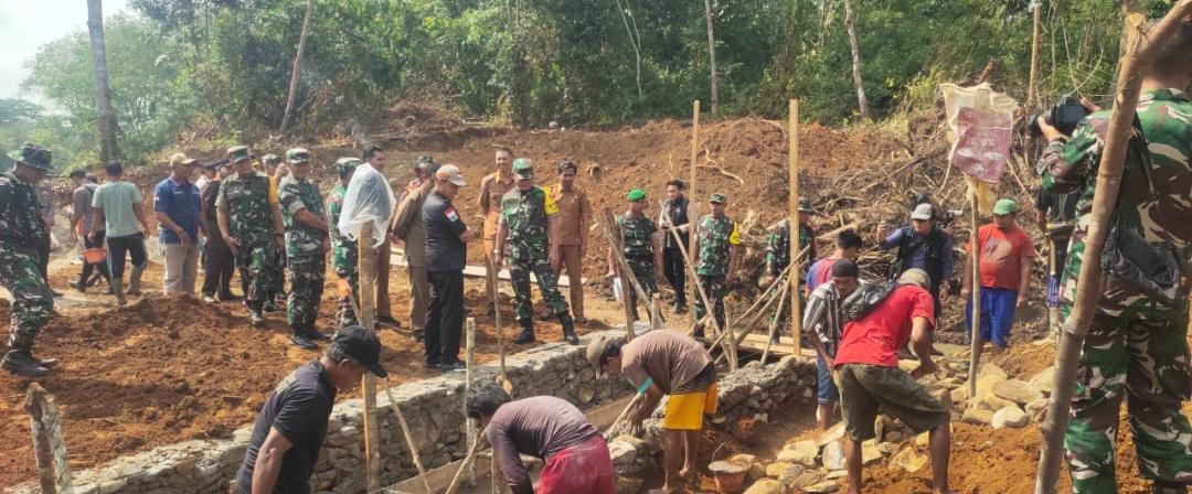 Tim Wasev Mabesad Tinjau Lokasi TMMD ke-121 Kodim 0409/Rejang Lebong
