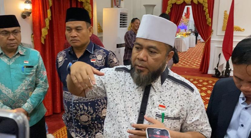 Penjelasan-Gubernur-Bengkulu-Helmi-Hasan-soal-revitalisasi-Taman-Remaja.jpg