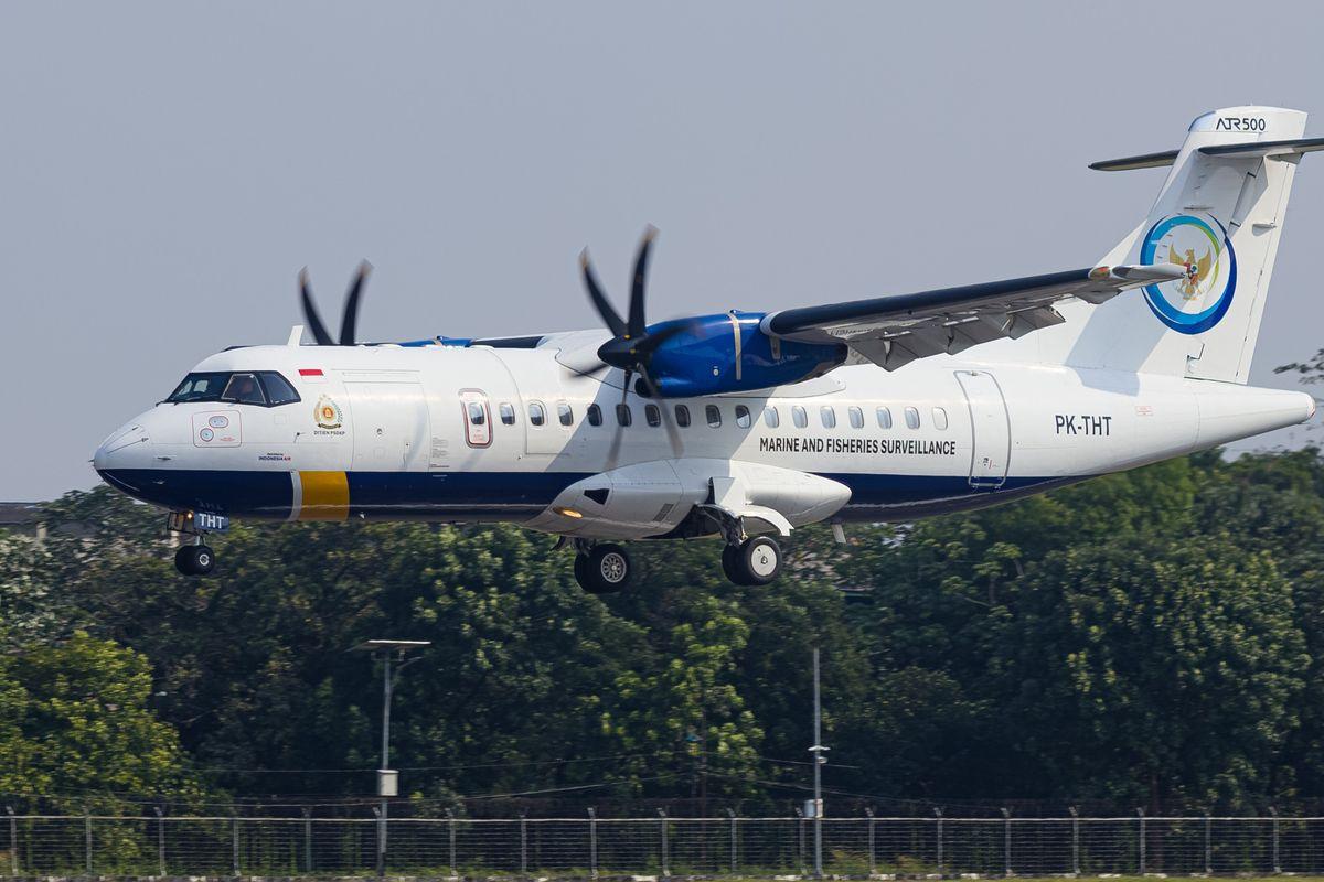 Pesawat-ATR42-500-registrasi-PK-THT-Indonesia-Air-Transport.jpg