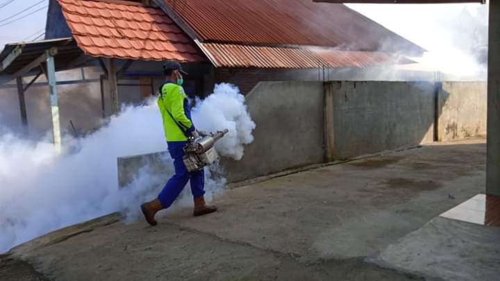 Petugas-Fogging-Bengkulu-Selatan.jpg