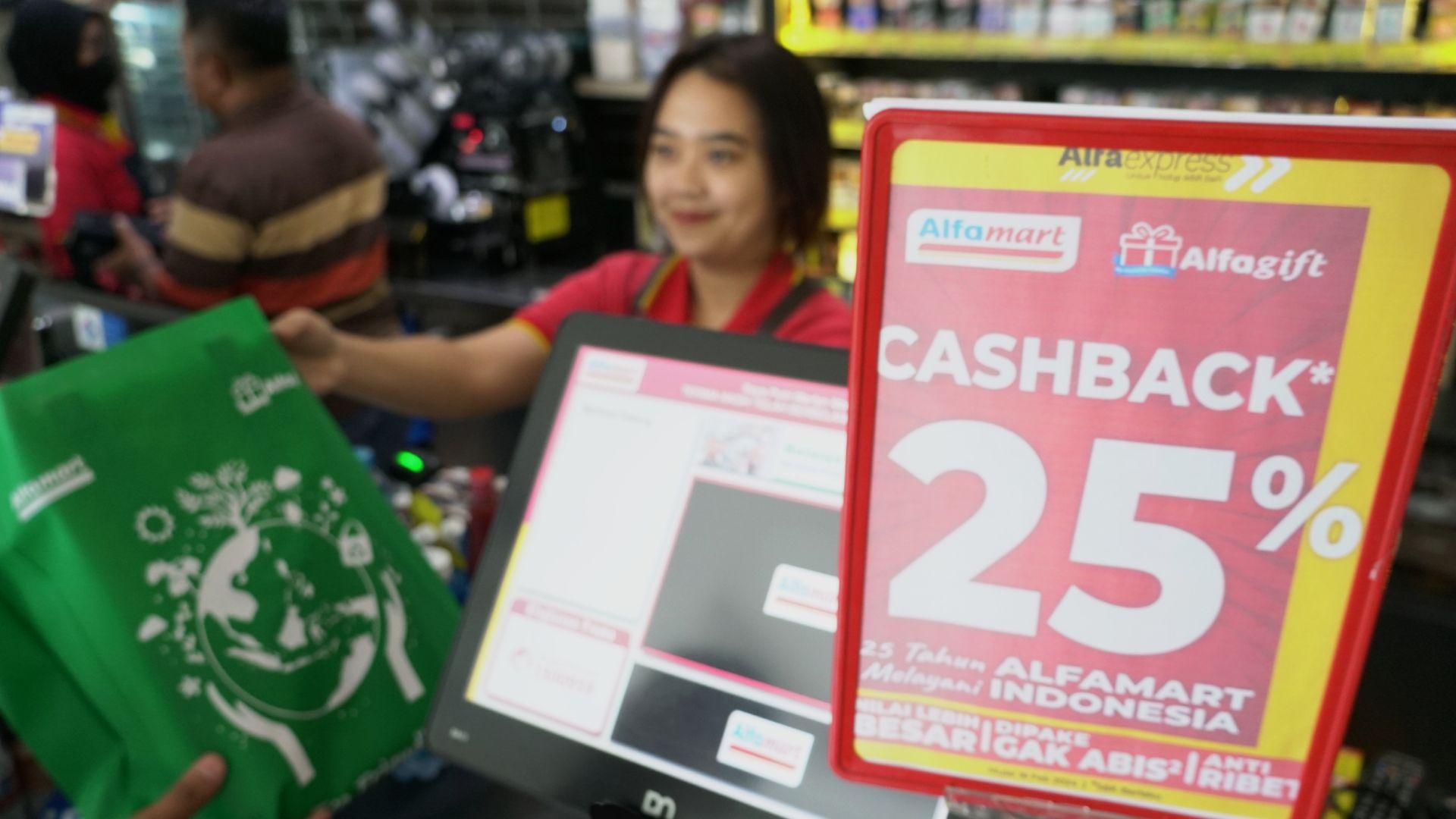 Promo Cashback Besar 25 Persen Nyambung Terus dan Anti Ribet dari Alfamart