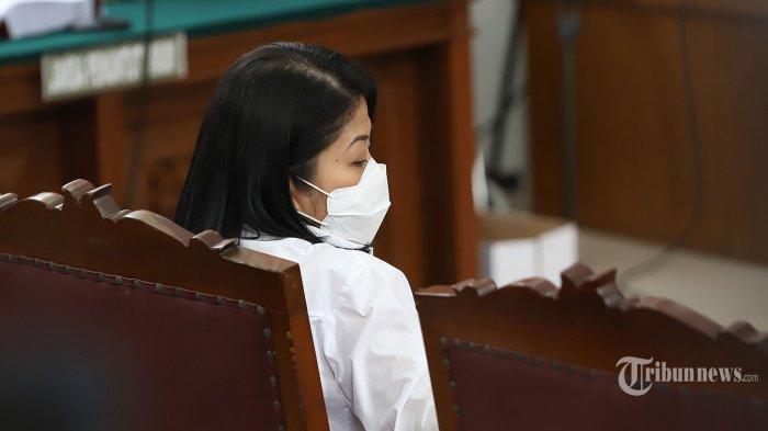 Putri-Candrawathi-mengikuti-sidang-tuntutan.jpg