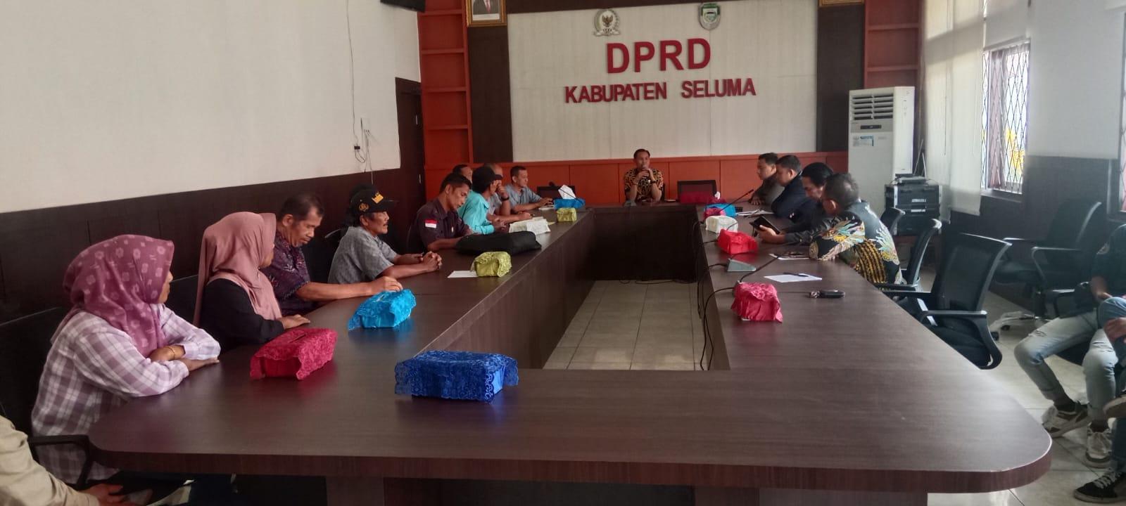 Pemberhentian Kades Dusun Baru Seluma Belum Pasti, Bupati: Saya Akan Rapatkan dan Tinjau Ulang Lagi