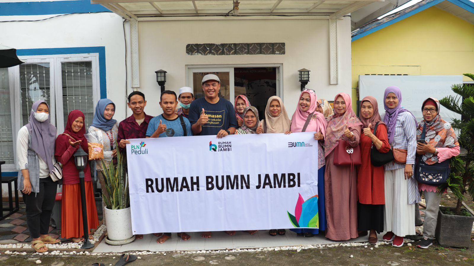 Rumah-BUMN-latih-UMKM-binaan-PLN.jpg