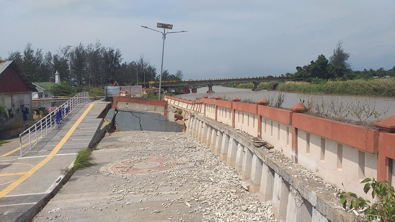 Cerita Warga Dekat Ambruknya Objek Wisata Kota Tuo Bengkulu, Akui Khawatir Ikut Terdampak